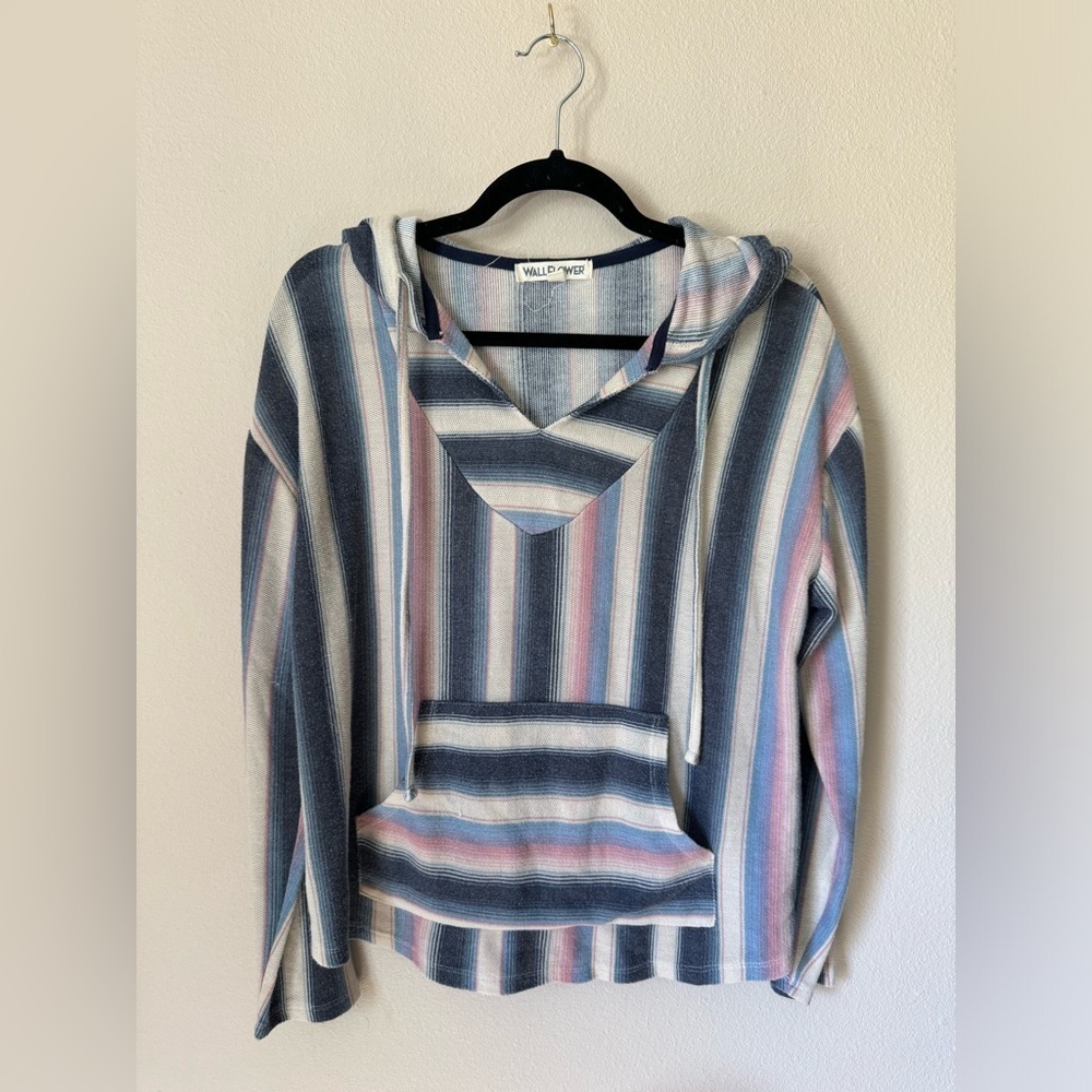 Wallflower Pullover Hooded Sweater Size L